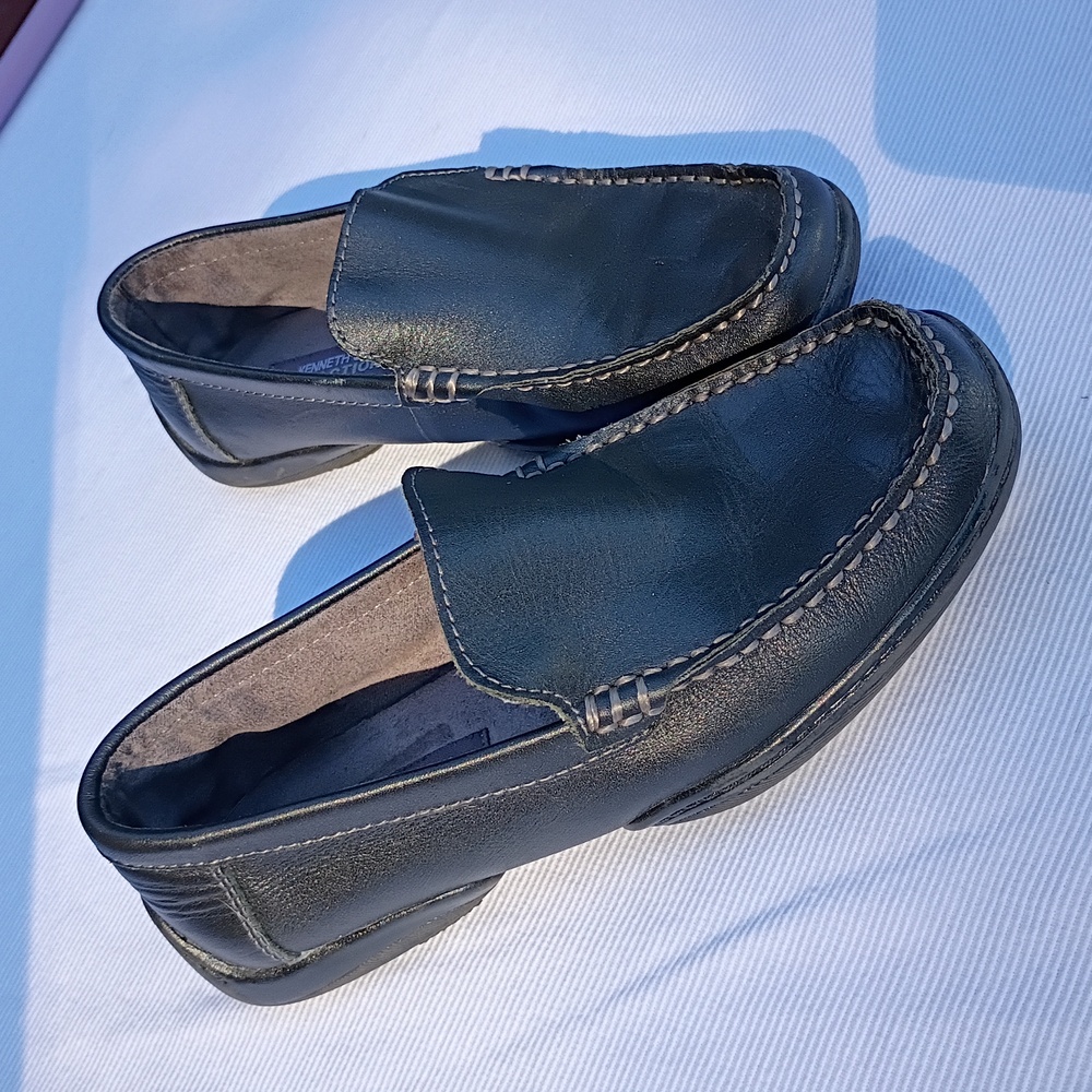 Kenneth Cole Reaction Boys Black Leather Loafers